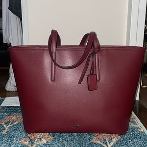 NWT Tumi Voyageur Exclusive everyday tote